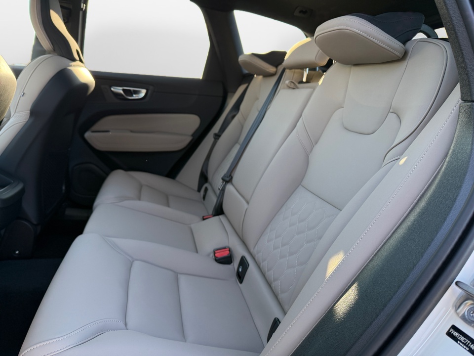 YV4M12RC7T1409454 2026 Volvo XC60 B5 Plus