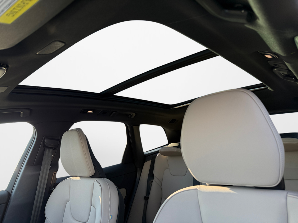 YV4M12RC7T1409454 2026 Volvo XC60 B5 Plus