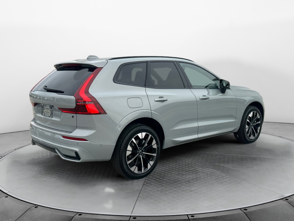 YV4M12RCXT1415863 2026 Volvo XC60 B5 Plus