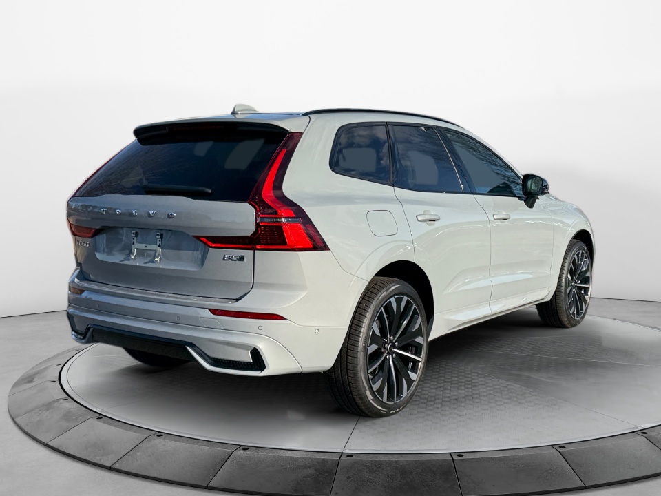 YV4M12RM0T1425049 2026 Volvo XC60 B5 Ultra