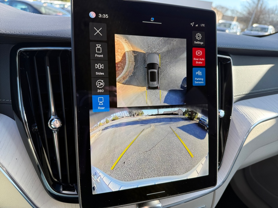 YV4M12RM0T1425049 2026 Volvo XC60 B5 Ultra