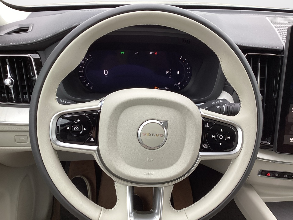 YV4M12RM5T1441540 2026 Volvo XC60 B5 Ultra