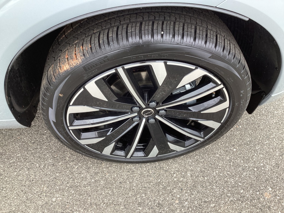 YV4M12RM5T1441540 2026 Volvo XC60 B5 Ultra