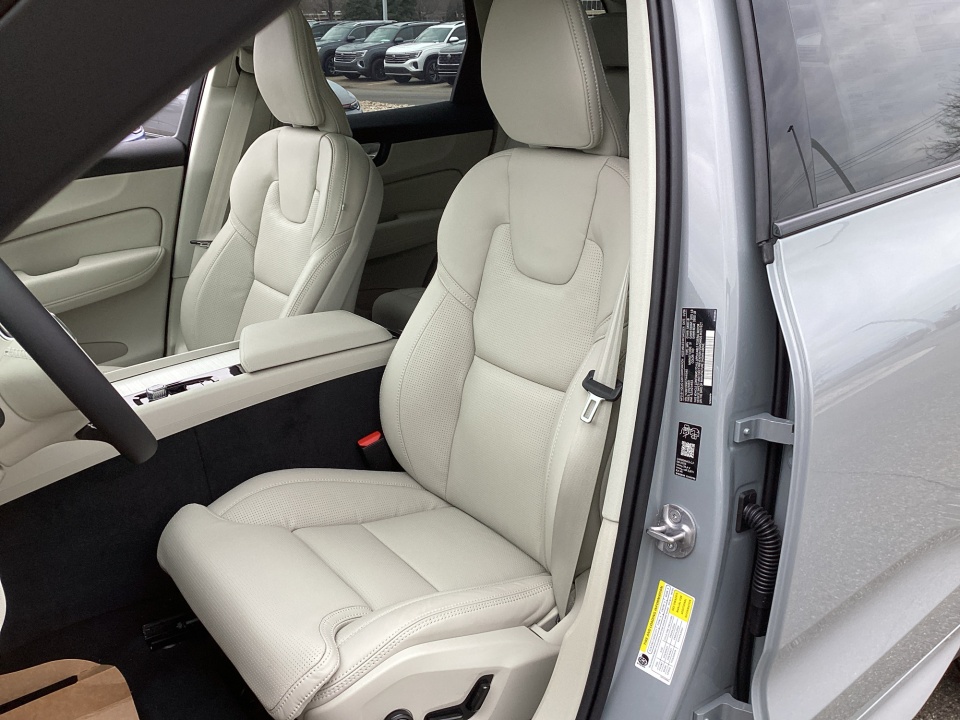 YV4M12RM5T1441540 2026 Volvo XC60 B5 Ultra