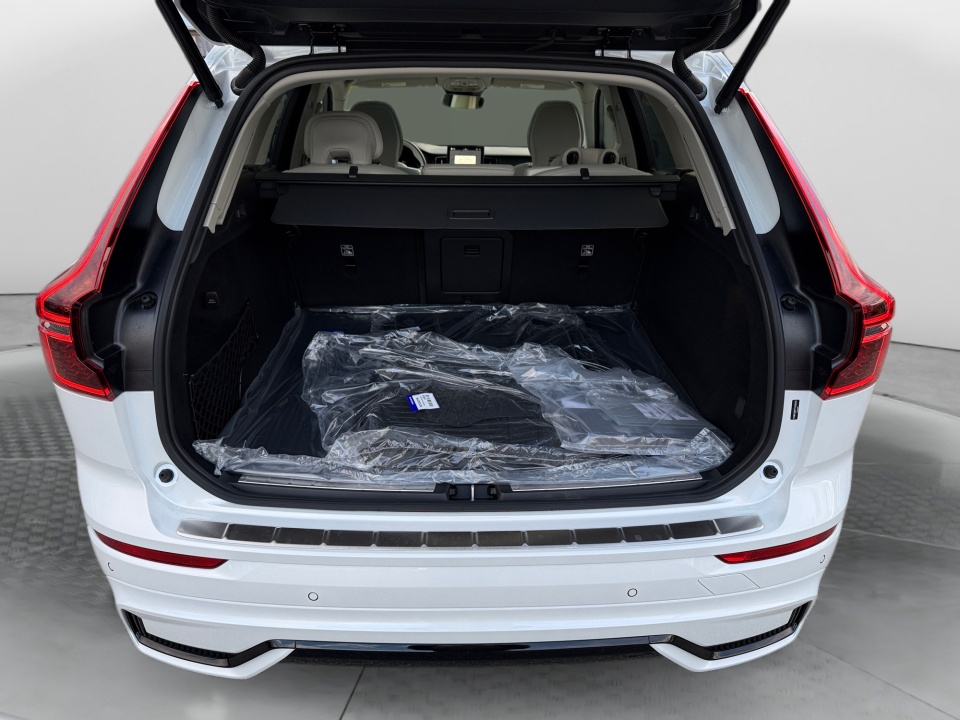 YV4M12RM7T1426943 2026 Volvo XC60 B5 Ultra