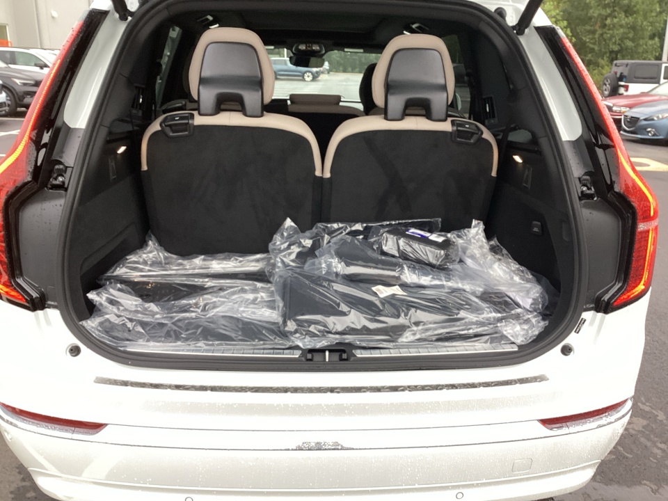 YV4M22PJ9V1574570 2027 Volvo XC90 Core
