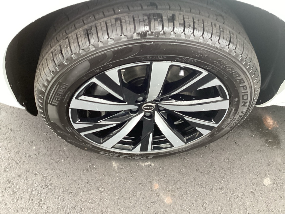 YV4M22PJ9V1574570 2027 Volvo XC90 Core