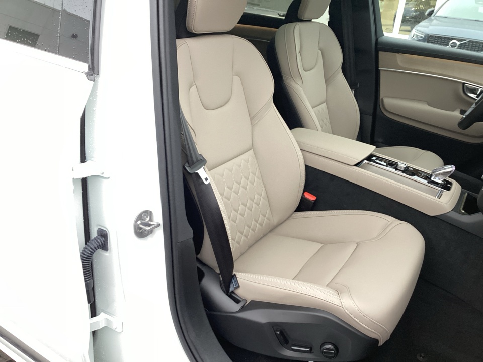 YV4M22PJ9V1574570 2027 Volvo XC90 Core