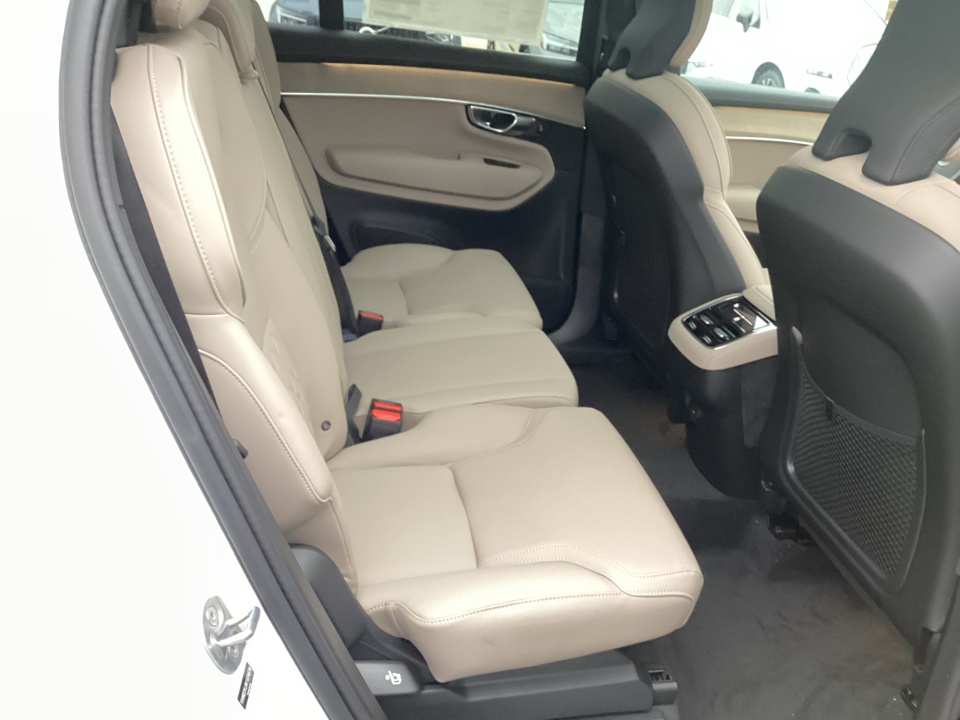 YV4M22PJ9V1574570 2027 Volvo XC90 Core