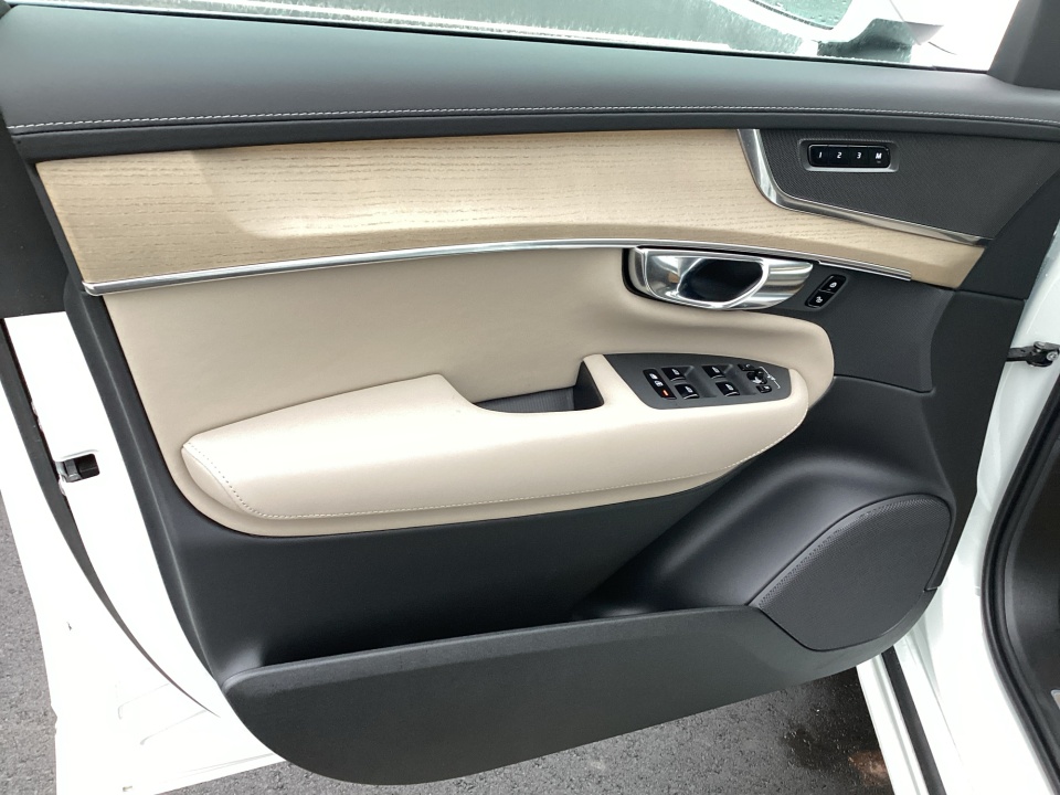 YV4M22PJ9V1574570 2027 Volvo XC90 Core
