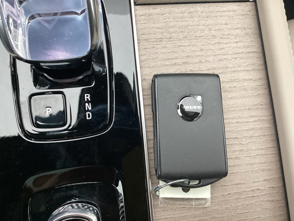 YV4M22PJ9V1574570 2027 Volvo XC90 Core